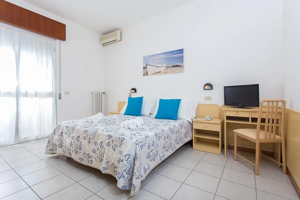Hotel Volturno Cervia 3*,