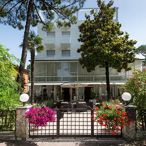 Luna Hotel